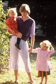 Публикация от princess diana, kate & meghan (@princessdianakatemeghan) 23 июл 2018 в 11:21 pdt. A Very Different Engagement The Cult Of Diana S Virginity Vanity Fair