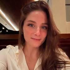 Hi! I started reading books regularly few months ago, and I need  recommendation, something “easier”(??) or “softer”(??) to start with, but  still dark romance, if this makes sense, can someone help me?