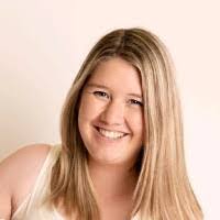 Debbie Philpot's Instagram, Twitter & Facebook