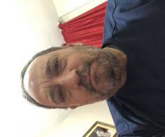 Erkeklerin nasıl aşık olduğunu veya aşık olurken aşkın hangi evrelerinden geçtiğini merak mı ediyorsunuz? 50 Yasinda Ama Ruhu Cok Genc Olan Mutluluk Sevdalisi Bir Adam Izmir Bornova Evlilik Ilanlari