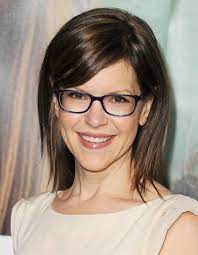 Awesome frisuren trends frisuren mittellang pony hubscheste 2018 frisuren tutorials jennifer lawrence hair jennifer lawrence haircut hair styles 2014. Frisuren Mittellang Stufig Mit Pony Und Brille Brille Frisuren Mit Mittellang Pony Stufig Und Kurzhaarfrisuren Bob Frisur Hochstecken Haarschnitt