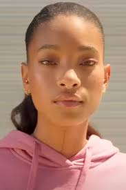 Willow Smith's Instagram, Twitter & Facebook