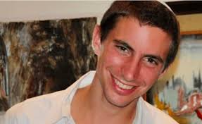 ערב לזכרו של סא"ל תומר גרינברג קצינת הנפגעים שיר נדל סיפרה על תומר כאדם  ומפקד. חטיבת גולני