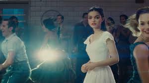 Produktion der komischen oper berlin. West Side Story Review A Dazzling Musical With A Dimmed Love Story