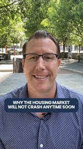 Abbey Guzek's Instagram, Facebook & TikTok