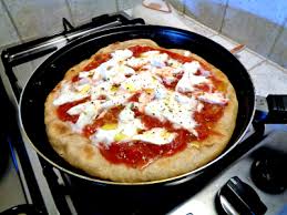 Maybe you would like to learn more about one of these? Pizza In Padella Impastata In Pentola Facile Comoda E Veloce