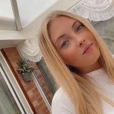 Anybody have a recommendation for an Air BnB that's in a boat