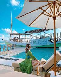 This Beach Club In Ungasan With Laid Back Bohemian Vibes Is Bali Newest Epic Addition Minoo Beach Club Beach Club Best Of Bali Bali