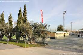 El club atlético de madrid b juega de local en el miniestadio cerro del espino, un recinto deportivo con capacidad para 3.376 espectadores, que forma parte de la ciudad deportiva de majadahonda. Ciudad Deportiva Atletico De Madrid En Cerro Del Espino Todosobremadrid Com