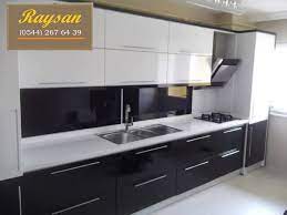 Arkadaşlar mutfak dolap kapaklarını değiştirmek istiyoruz. Mutfak Dolaplari Imalati Marangoz 0544 Istanbul Mutfak Dolaplari Fiyatlari Imalat Yapan Yerler Marangoz Mutfak Dolabi Fiyatlari 2017