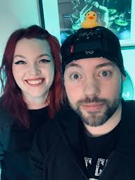 Rich Moss (@RichStoneBroken)