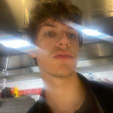 Arthur Shepherd (@nellashep)