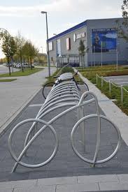 Fahrradstander Dynabike Design Fahrradparker Fahrradgarage Urbane Mobel Strassenmobel