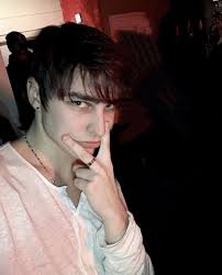 Isabel Everett (isabeleverett421)