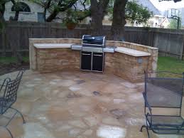 outdoor kitchen grill