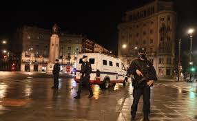 We have to be home before the curfew. Toque De Queda En Euskadi Cuando Se Eliminara El Toque De Queda En Euskadi El Correo