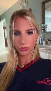 Evie Pullen's Instagram, Twitter & Facebook