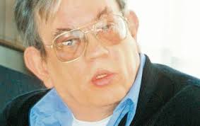 Muere Xavier Robles, escritor de la película "Rojo Amanecer"