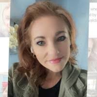 Carie Williams's Instagram, Twitter & Facebook