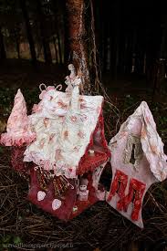 La Maison D Hansel Et Gretel Maison De Poupee Candy House Doll House Hansel And Gretel House