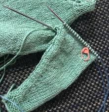 Loop knitting — in loop knitting, long, dangling loops are introduced into the middle of a knitted fabric or along an edge (fringe border). Magic Loop Knitting Pros And Cons Jill Wolcott Knits