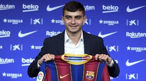 He plays as an attacking midfielder. Barcelona Ya 17 Lik Yildiz Adayi Goal Com