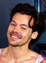 Happy Monday to this POWER trio!! 🤩👏 🔁