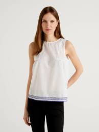 Buy sleeveless tops for women and girls online in india. Women S T Shirts And Tops New Collection 2021 Benetton