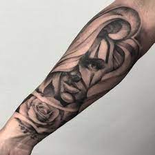 Tetovanie na predlaktí a ramene | Mad Ram Tattoo