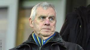 Peter Lorimer: Leeds United to buy memorabilia of club legend