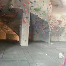 Aesthetic climbing gym llc is a health, wellness and fitness company based out of 26794 vista terrace, lake forest, california, united states. Photos At Aesthetic Climbing Gym 26794 Vista Ter