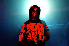 Futsal shuffle 2020 by lil uzi vert. Lil Uzi Vert Debuts Futsal Shuffle 2020 Video Rap Up
