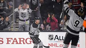 Please don't take it personally i tell him. Kings Beat Blackhawks To End 10 Game Losing Streak Sportsnet Ca