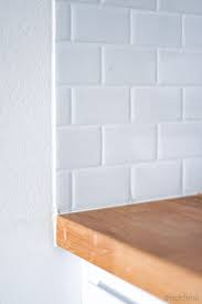Kuchenruckwand Aus Fliesenaufklebern Metro Fliesen Fur Den Scandi Look Fliesenaufkleber Fliesenaufkleber Kuche Kuche Aufkleber