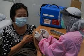 Download gambar orang sakit dirumah sakit. Gubernur Kalteng Perintahkan Asn Dan Kepsek Ajak Lansia Vaksinasi