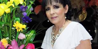 Artemiza Angulo recibe parabienes