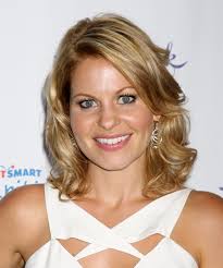 Here's bure showing off her new auburn hair at the people's choice. Candace Cameron Bure Hairstyles Hair Cuts And Colors
