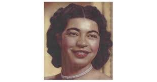 Michelle Applewhite's Instagram, Twitter & Facebook