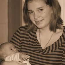 Ashley Rowlett (ashleyrowlett96)