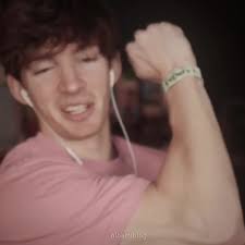 his muscles doing gods work #albertsblog #fyp #albertaretz #albertaretzedit  #flamingo #videostar #edit