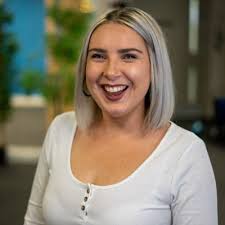 obsessed with this £35 "wonka" experience in Scotland that was cancelled  half way through because the police were called and the children were  crying “We were told to hand the kids a