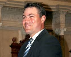 WisBar News: 2011 U.W. Law School graduates encouraged to believe in their  dreams: