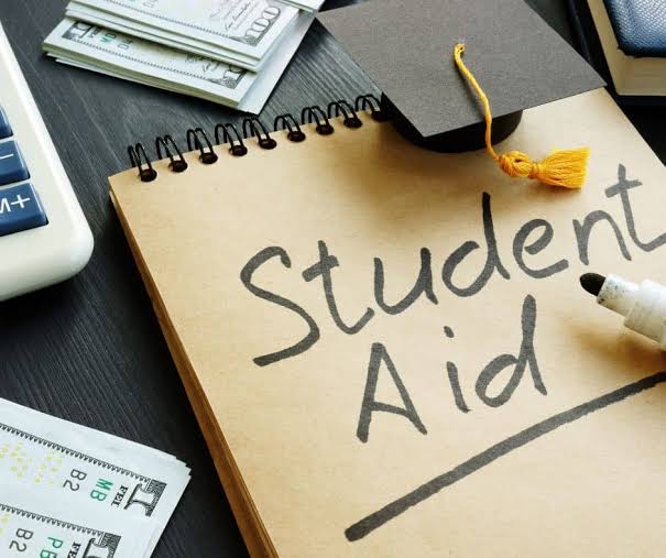 What Is Federal Student Aid and How It Can Help You Pay for College - The Scholarship System