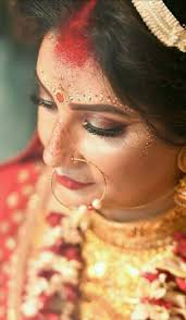 Jun 22, 2021 · sriti jha, who became a household name for playing the role of pragya mehra in popular tv show 'kumkum bhagya' is turning heads on social media with her alluring pictures. Kumkum Boxes A Must Have For Indian Weddings Indian Wedding Couple Photography Indian Wedding Photography Couples Indian Wedding Photography Poses