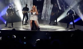 Concert Review Carrie Underwood Flies High In Oklahoma City