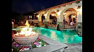 Leistungen wie erdaushub, betonarbeiten, beckenbau oder poolgestaltung selbst übernehmen und etwas geld sparen. 17 Feuerstelle Designs Im Garten Den Patio Bereich Gemutlich Gestalten Youtube