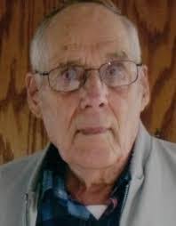 Beverly Kunze's Instagram, Twitter & Facebook