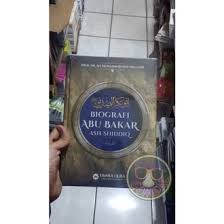 Beliau lahir dua tahun beberapa bulan setelah kelahiran rasulullah saw di kota mekkah. Jual Produk Abu Bakar Ash Assidiq Prof Termurah Dan Terlengkap Maret 2021 Bukalapak