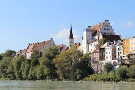 Touristeninformationen über wasserburg am inn wasserburg am inn ist eine stadt im landkreis rosenheim im bundesland bayern.schon der erste kontakt mit dieser stadt ist beeindruckend. Wasserburg Am Inn Biennale Bavaria