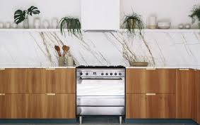 Solicita presupuesto gratis o calcula el precio de tu encimera de cocina con nuestro configurador online. Guia Practica Para Elegir La Encimera Diseno Acabados Y Grosores Que Son Tendencia En La Cocina